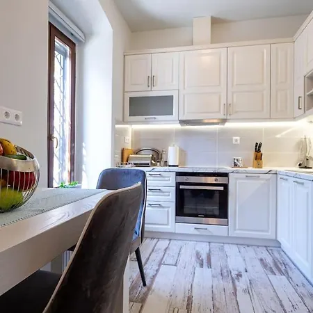 ιkia Zmas * Argalasti