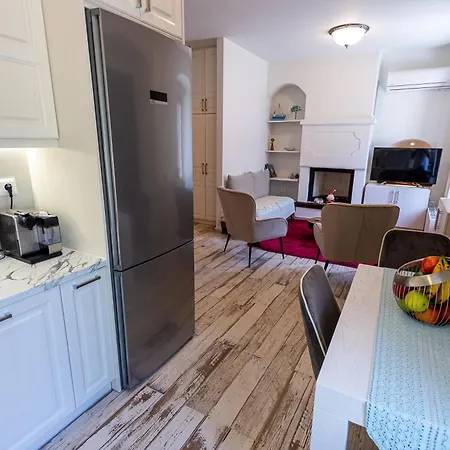 ιkia Zmas Argalasti